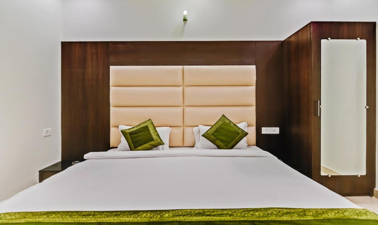 Hotel Treebo Resto- Near Lucknow Railway Station Exterior foto